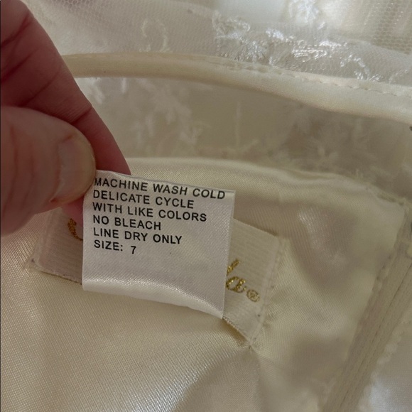 Cinderella Cream Girls Dress Formal layered tie back with zip up back - Picture 13 of 13